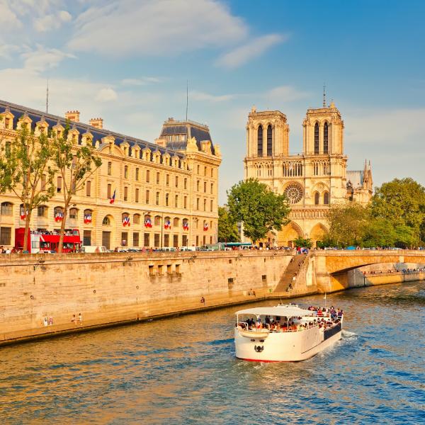 Paris France Bus Mobilité Open Tour sightseeing Paris France Bus Mobilité Open Tour sightseeing