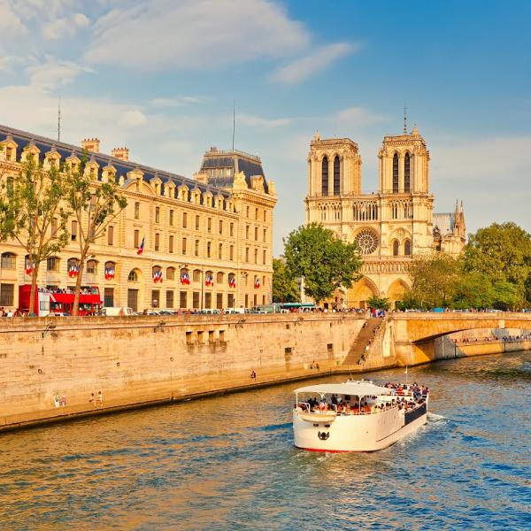 Paris France Bus Mobilité Open Tour sightseeing Paris France Bus Mobilité Open Tour sightseeing