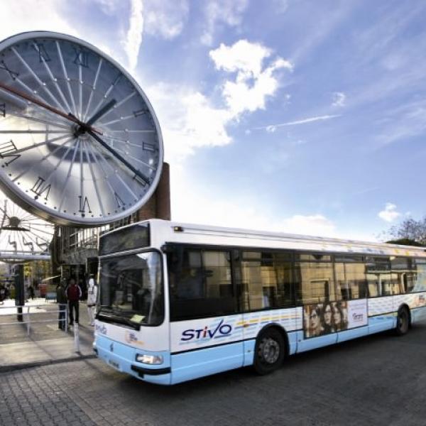 En gare de Cergy-Saint-Christophe, le bus STIVO en mobilité