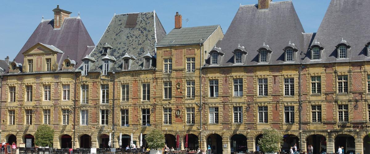 Un bus du réseau Tac, Ardenne Métropole, en mobilité 