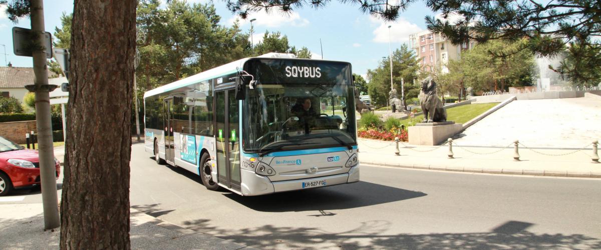 Saint Quentin en Yvelines France Bus Mobility