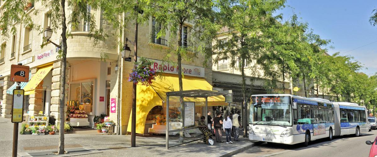 Un bus de Mantes-en-Yvelines en mobility