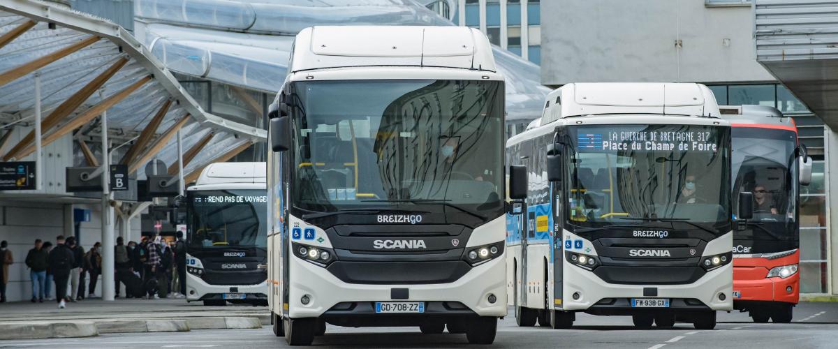 Rennes, France, Services, Gare